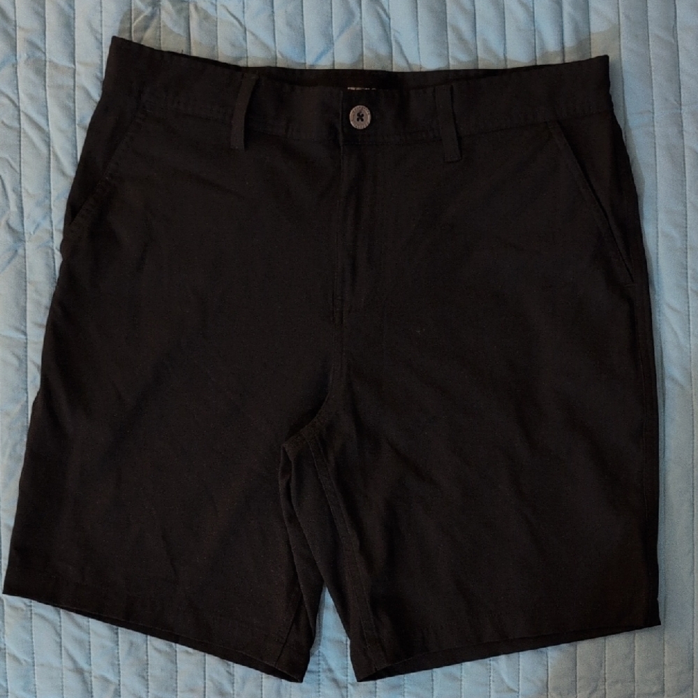 32 Cool Stretch Performance Black Shorts Size 32